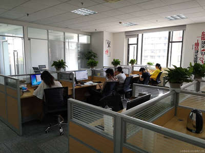 樂(lè)融商務(wù)信息咨詢