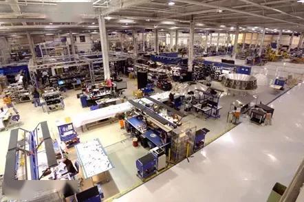 黃志澄 載人龍飛船——創新與風險并存的商業航天里程碑